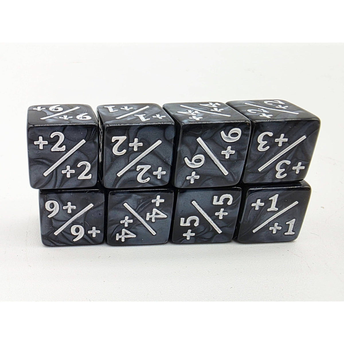 +1/+1 Pearl Black Counters with White for Magic - Set of 8