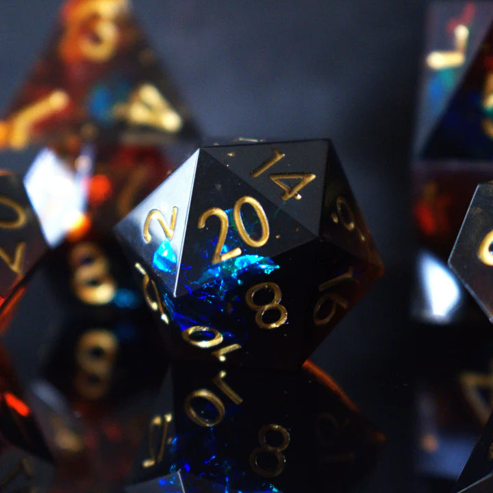Misty Mountain - Hellish Rebuke Sharp-Edged - 7-set Resin Dice